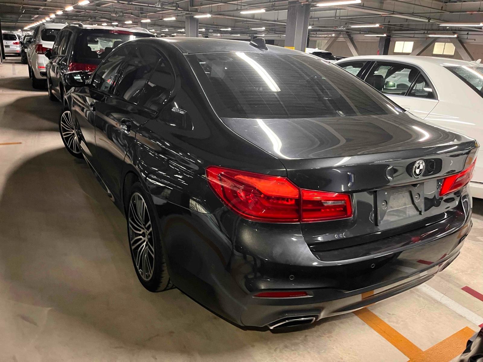 BMW 530 E M SPORT I PAFOMANS