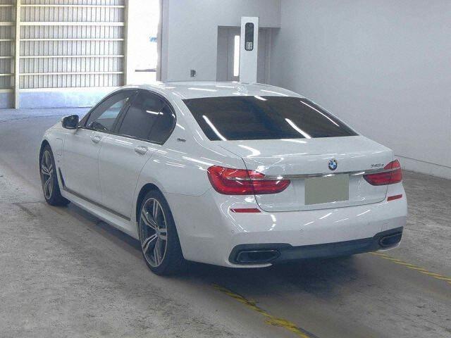 BMW 7 Series 740E IPERFORMANCE M-SPORT