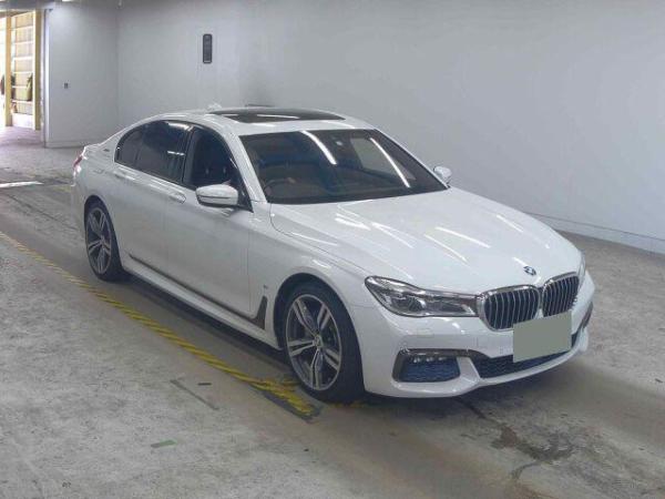 BMW 7 Series 740E IPERFORMANCE M-SPORT