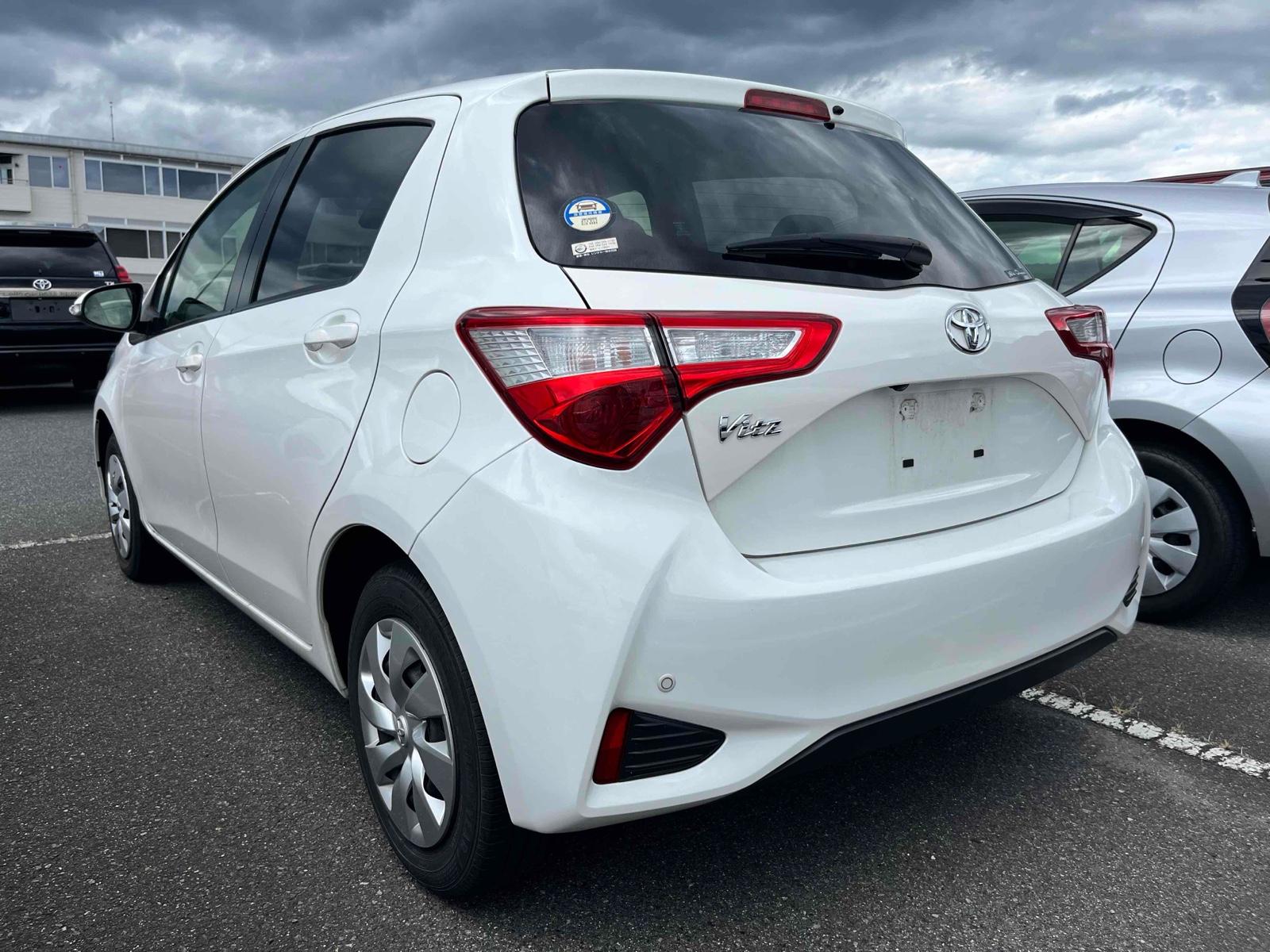 Toyota Vitz F