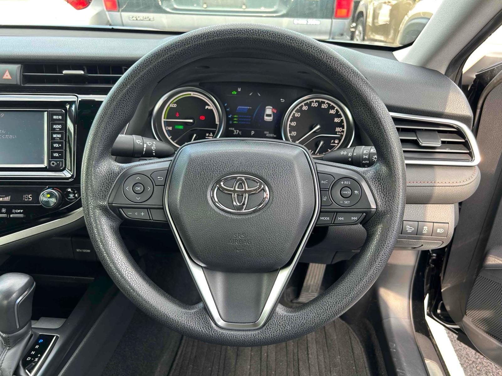 Toyota Camry HYBRID X