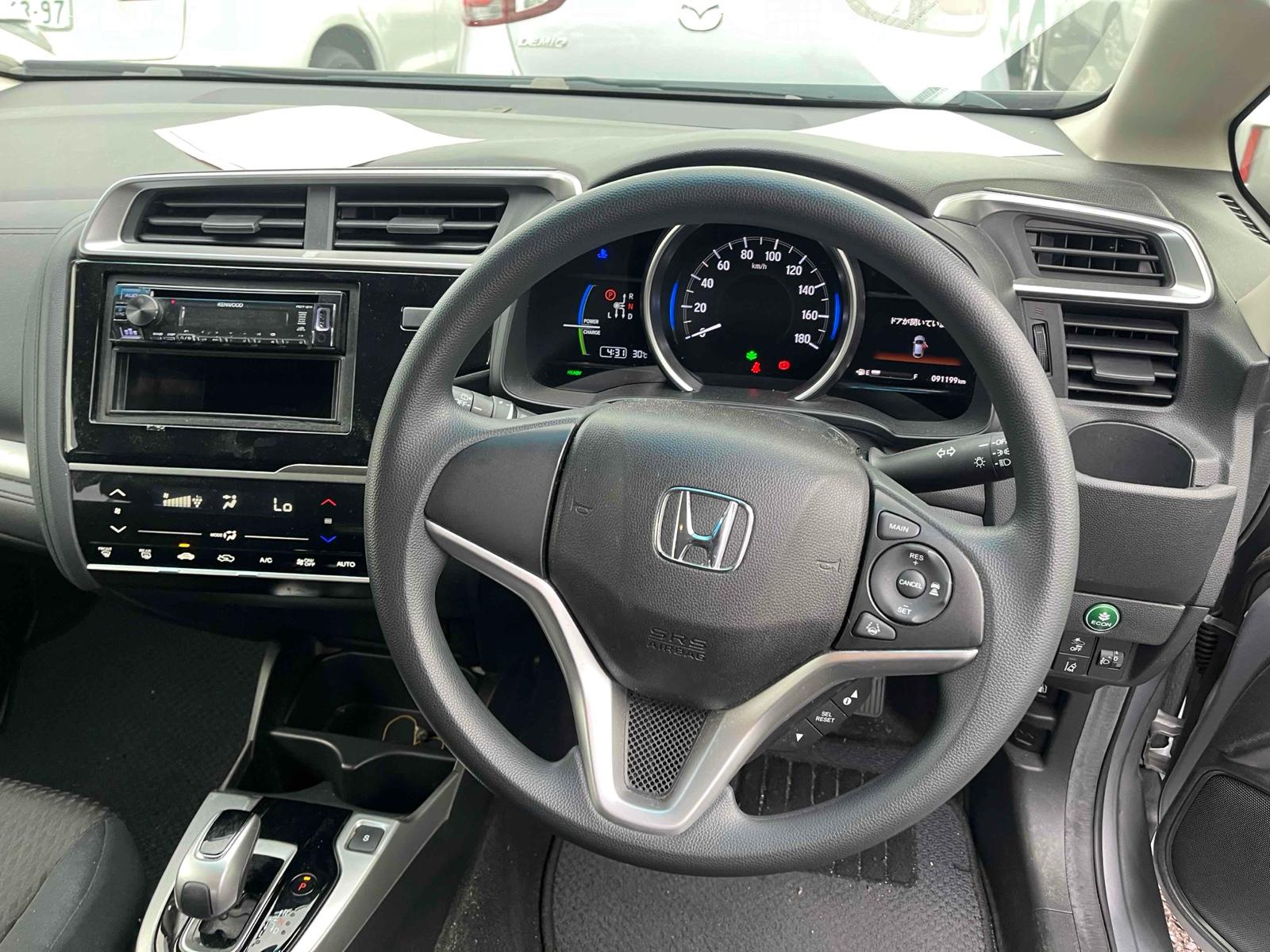 Honda Fit HYBRID F