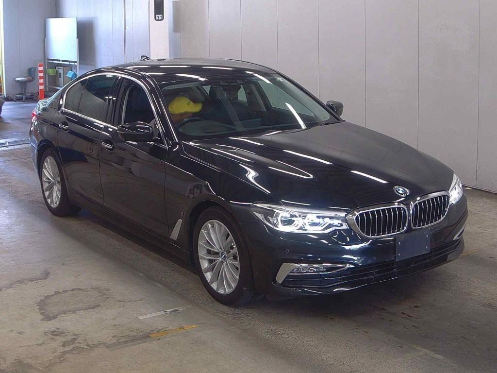 BMW 530 E I-PERFORMANCE LUXURY