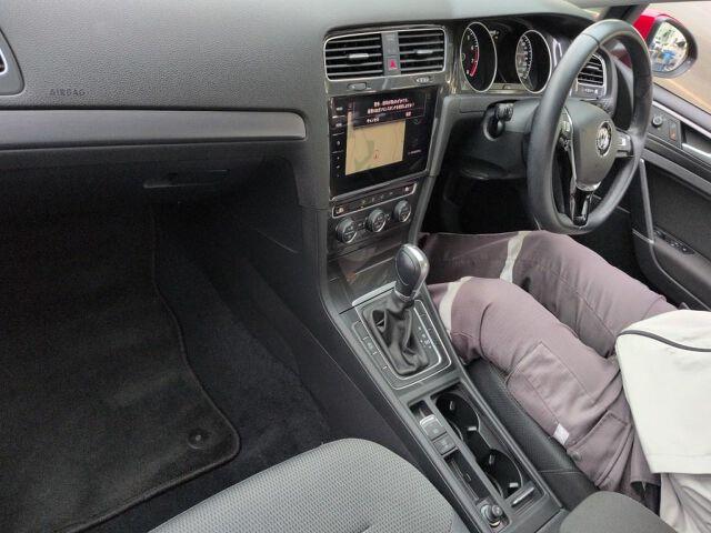 Volkswagen Golf 5d TSI COMFORT LINE