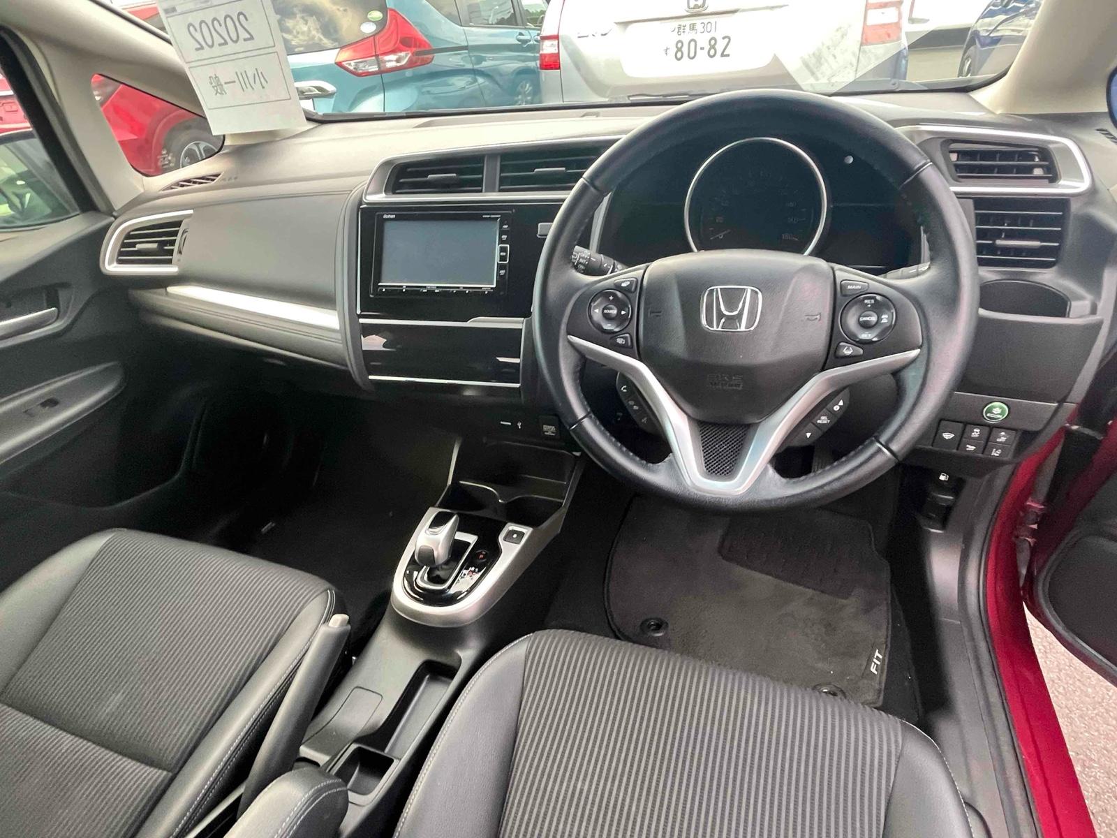 Honda Fit HYBRID L HONDA SENSING