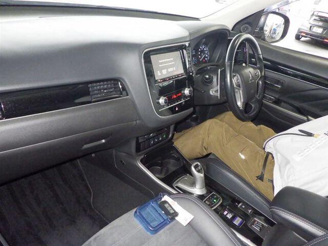 Mitsubishi Outlander Phev 4wd G