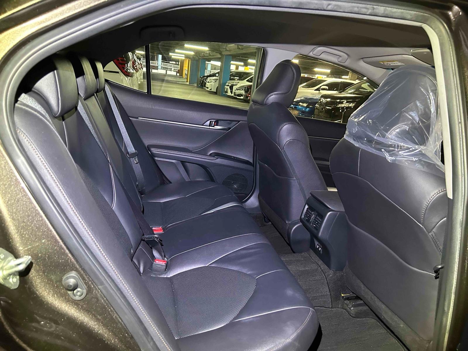 Toyota Camry G LEATHER PACKAGE