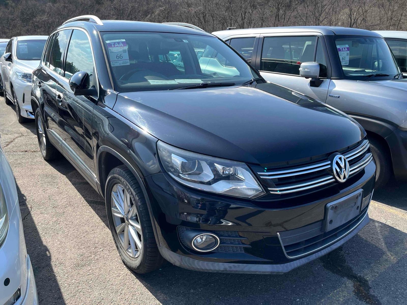 Volkswagen Tiguan TSI BLUE MOTION TECHNO ROJI-