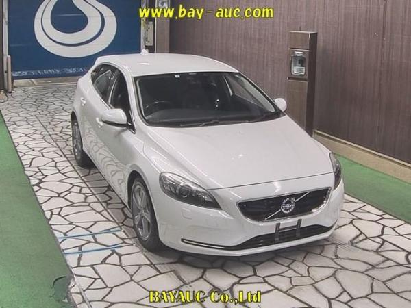 Volvo V40 T4 SE