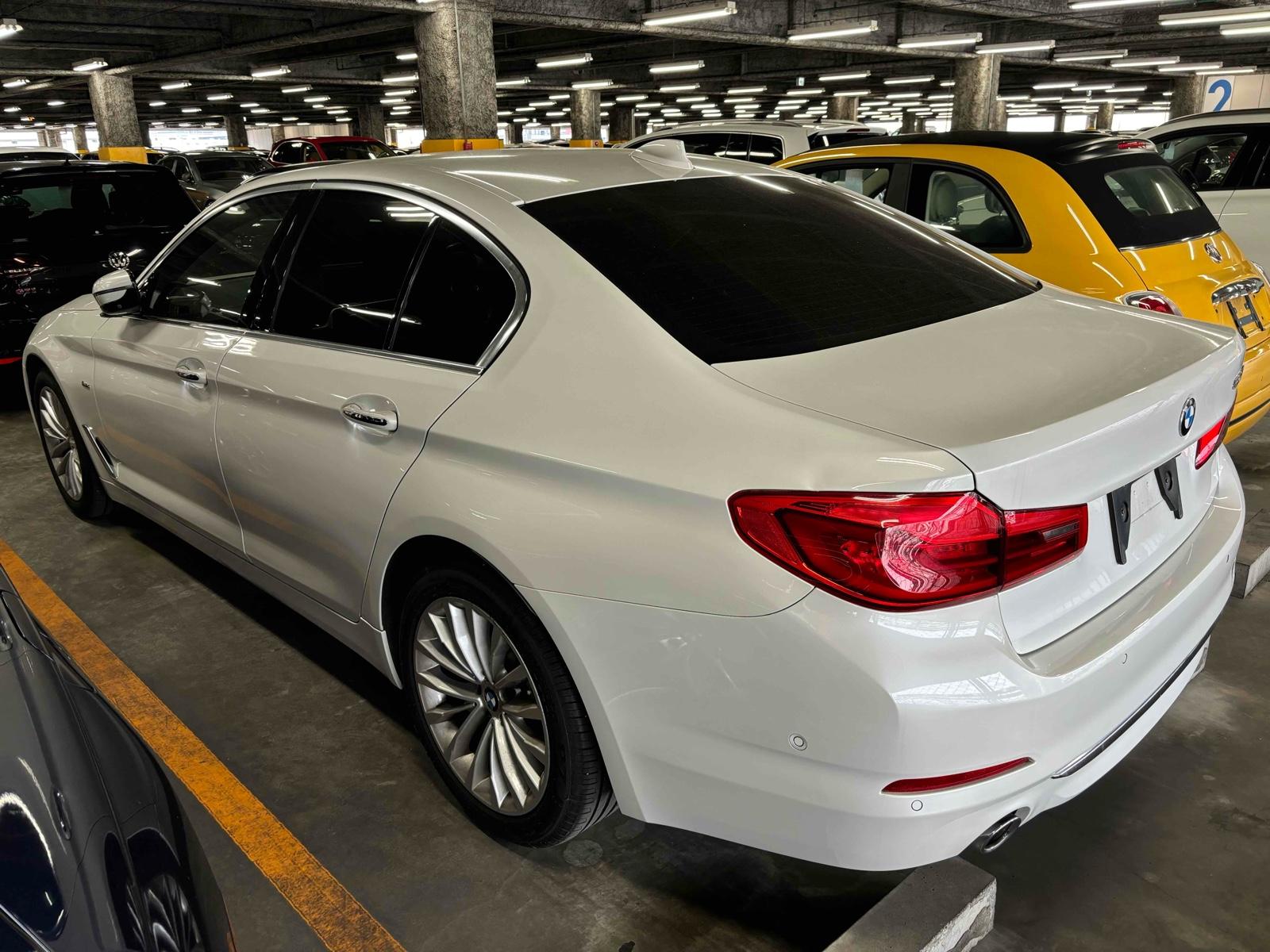 BMW 523D LUXURY 2.0