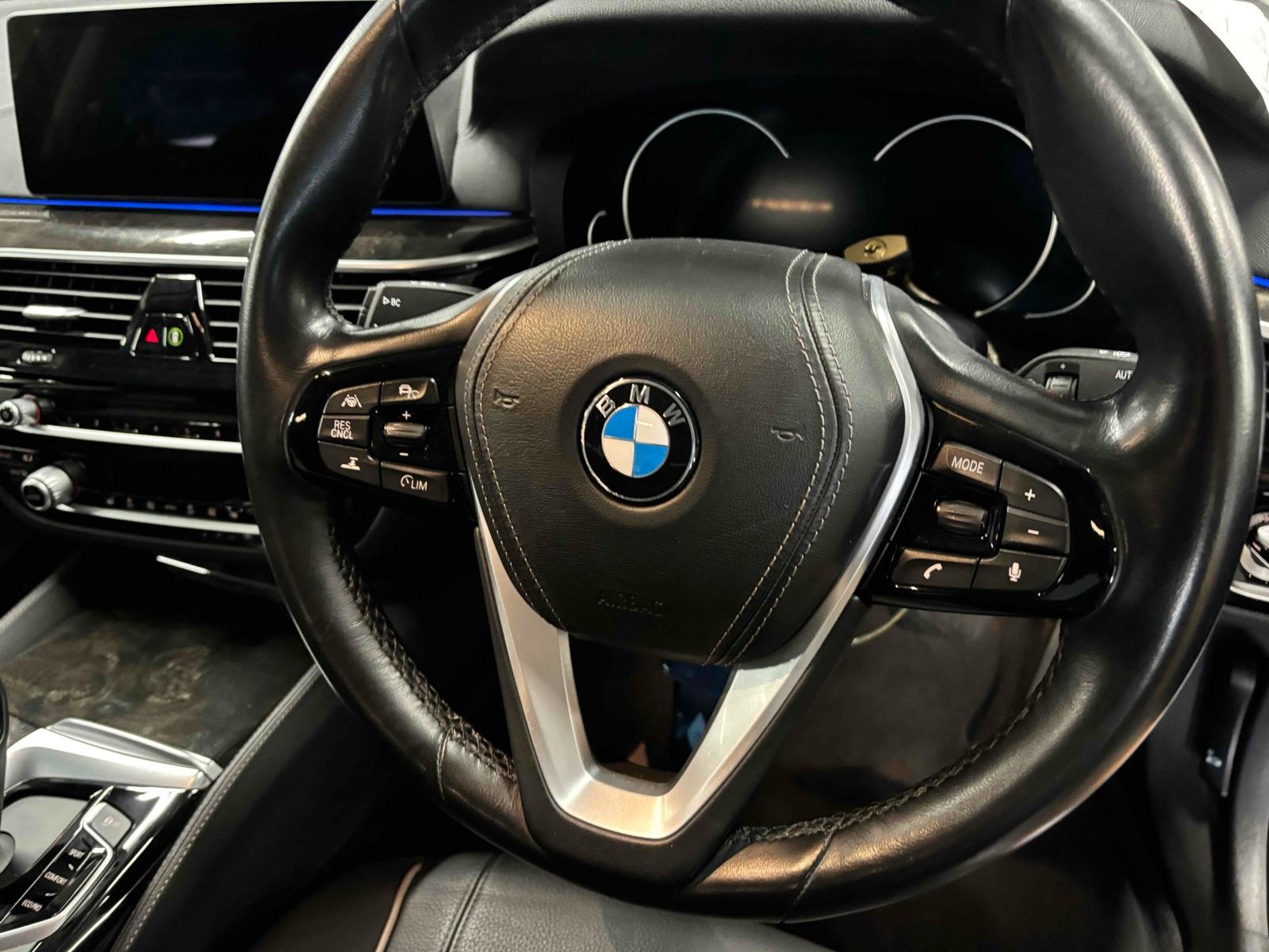 BMW 523D LUXURY 2.0