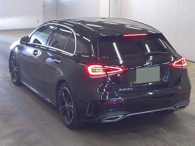 Mercedes-Benz A-class A200D AMG LINE