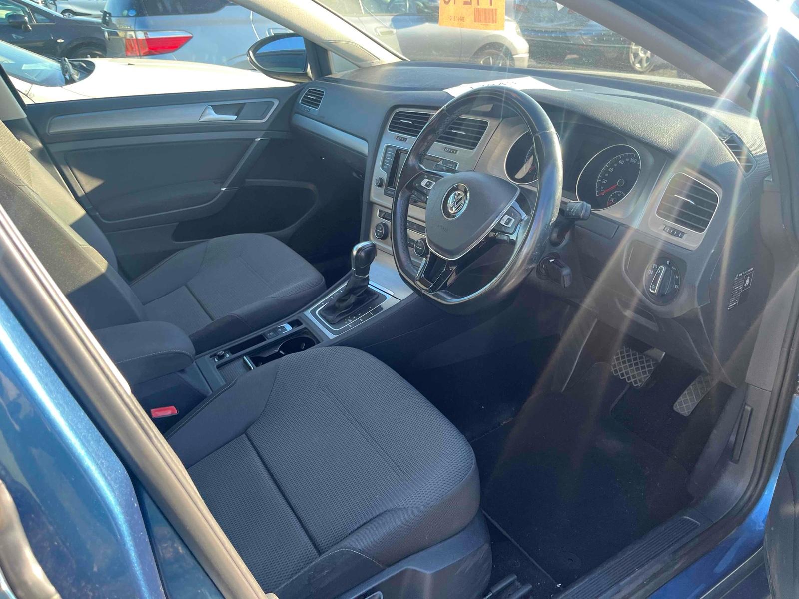 Volkswagen Golf 1.2