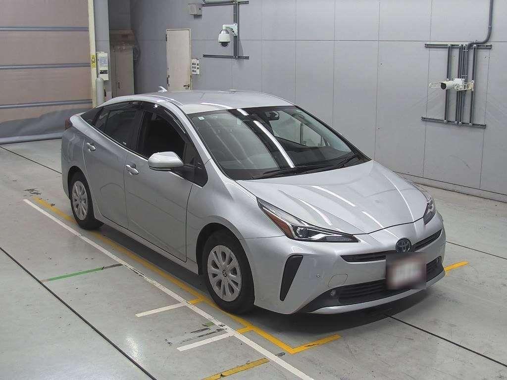 Toyota Prius S SAFETY SENS