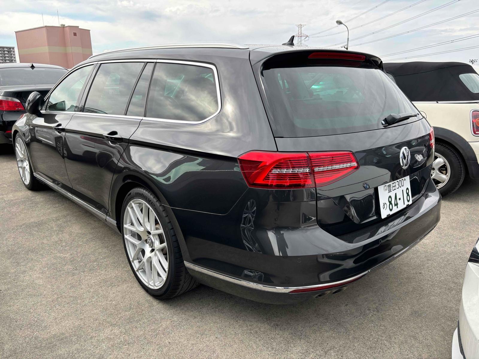 Volkswagen PASSAT VARIANT TDI ELEGANCE LINE