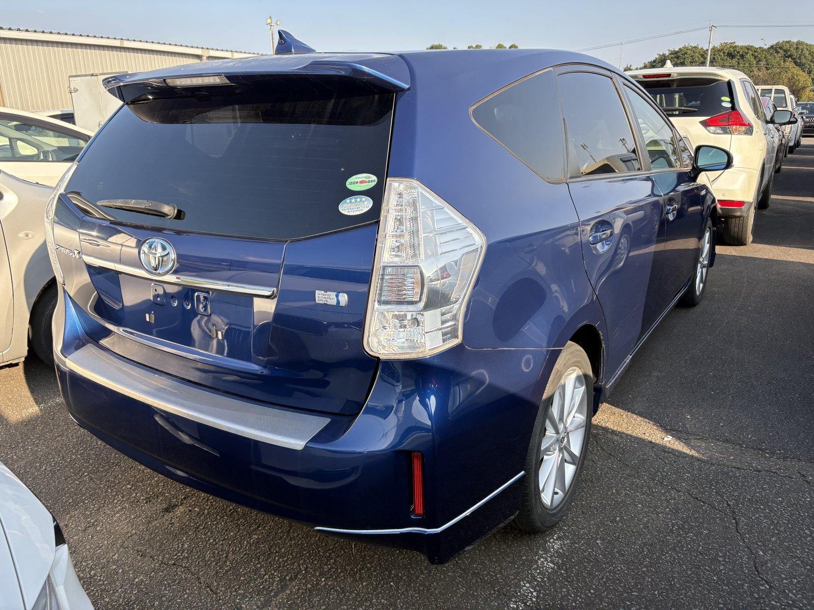 Toyota Prius ALPHA G TOURING SELECTION