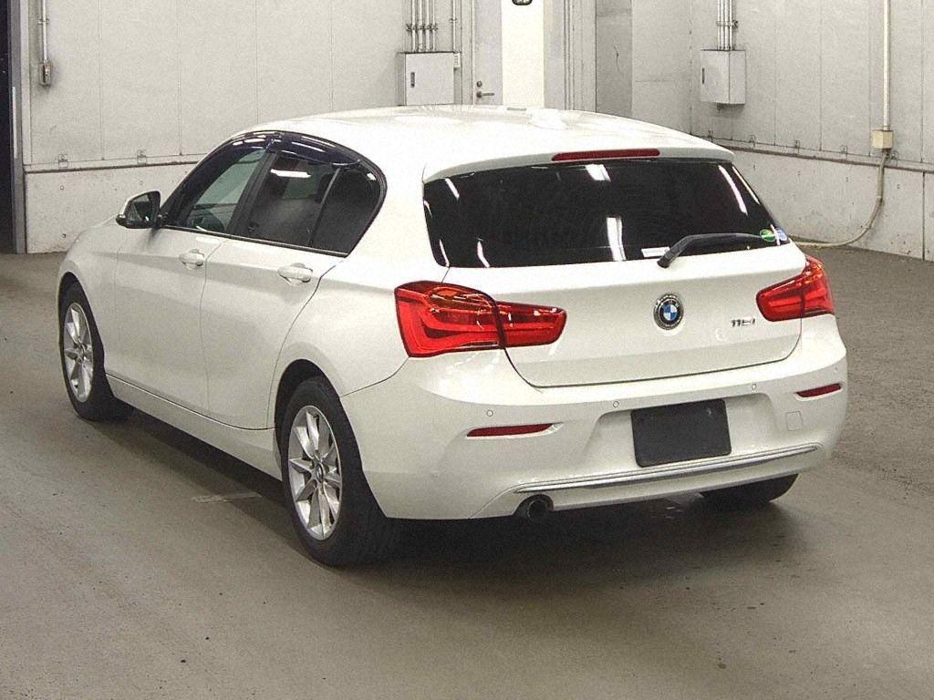 BMW 1 Series 5d 118I STYLE