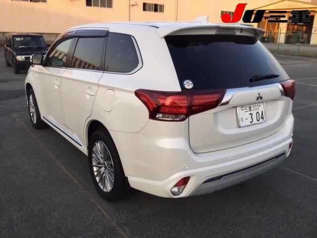 Mitsubishi Outlander Phev 4WD PHEV GﾘﾐﾃｯﾄﾞED(Q/Cﾂｷ)
