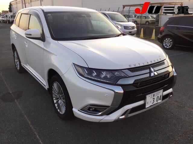 Mitsubishi Outlander Phev 4WD PHEV GﾘﾐﾃｯﾄﾞED(Q/Cﾂｷ)