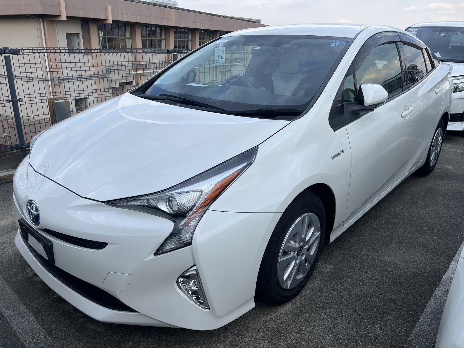 Toyota Prius  S