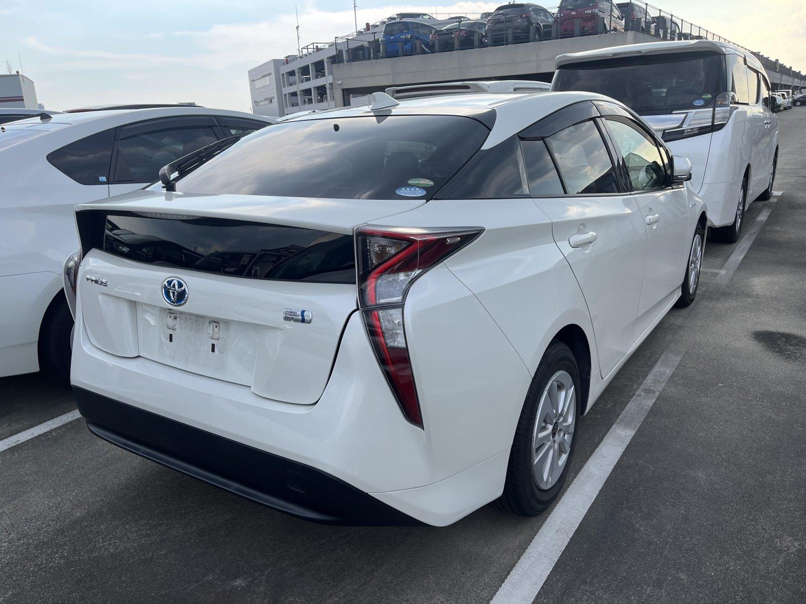 Toyota Prius  S