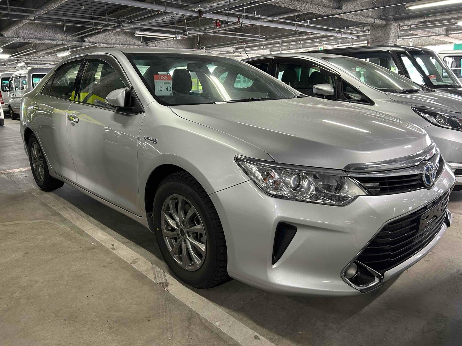 Toyota Camry HYBRID