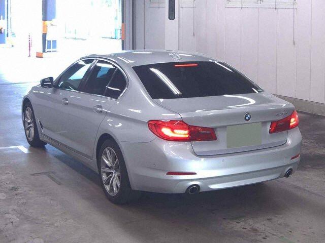 BMW 5 Series 4d 523D