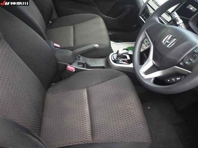 Honda Fit HYBRID HYBRID F