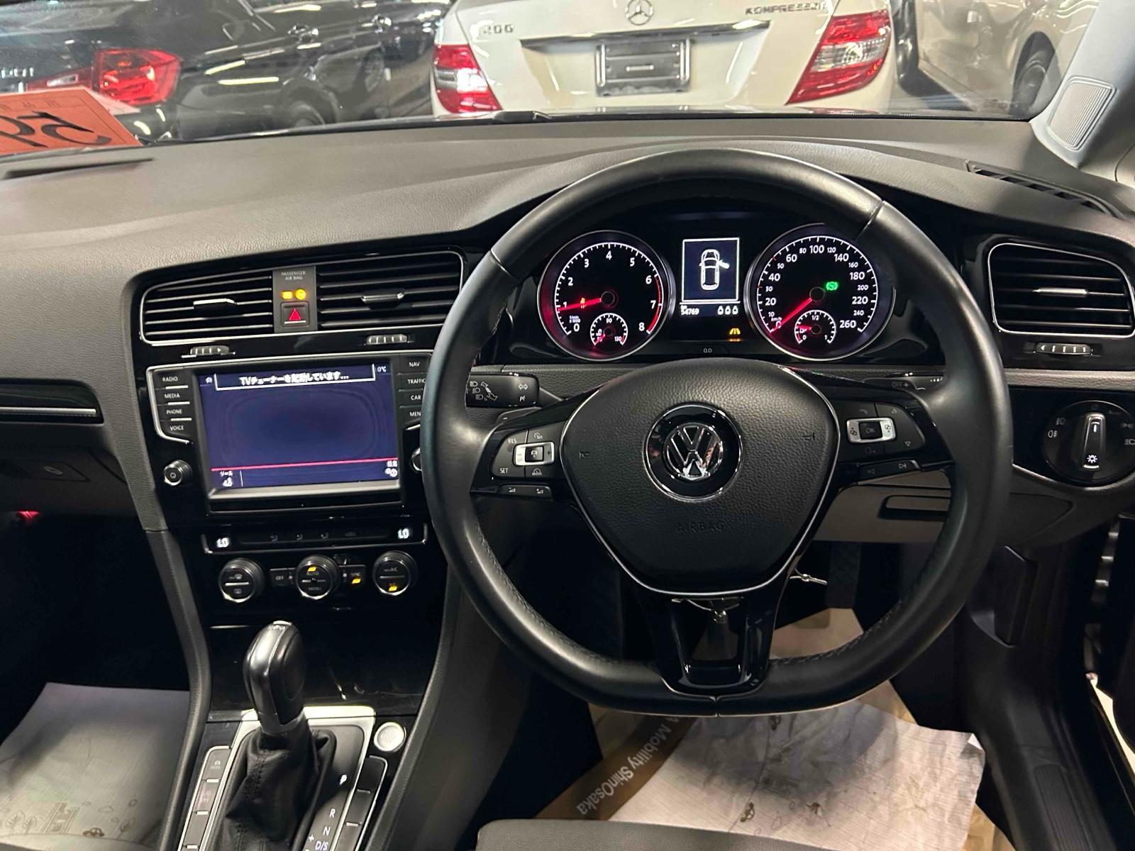 Volkswagen Golf TSI HIGH LINE BMT