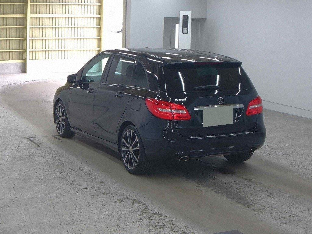 Mercedes-Benz B-CLASS B180BRUE SPOILER NAI