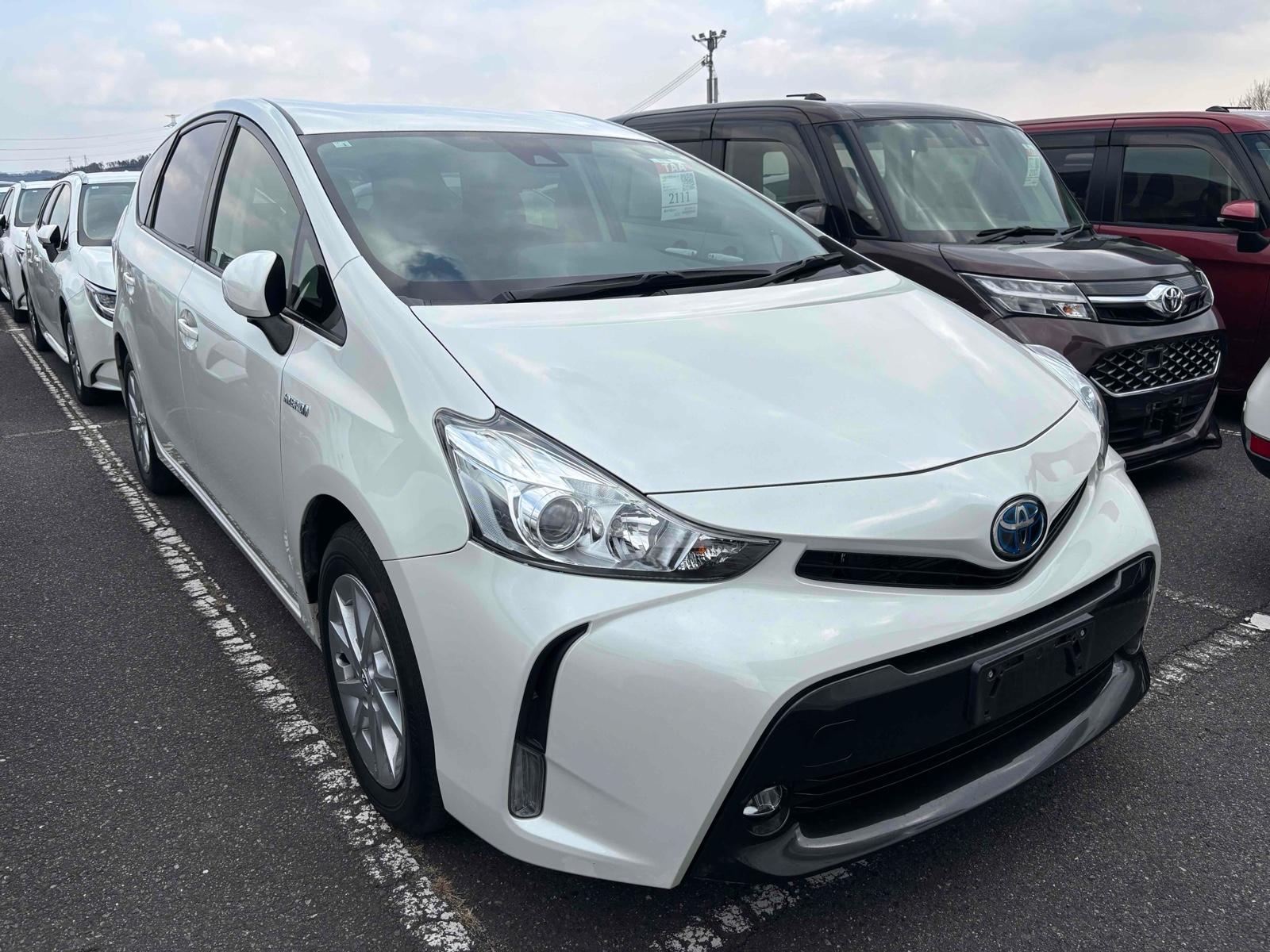 Toyota Prius ALPHA S