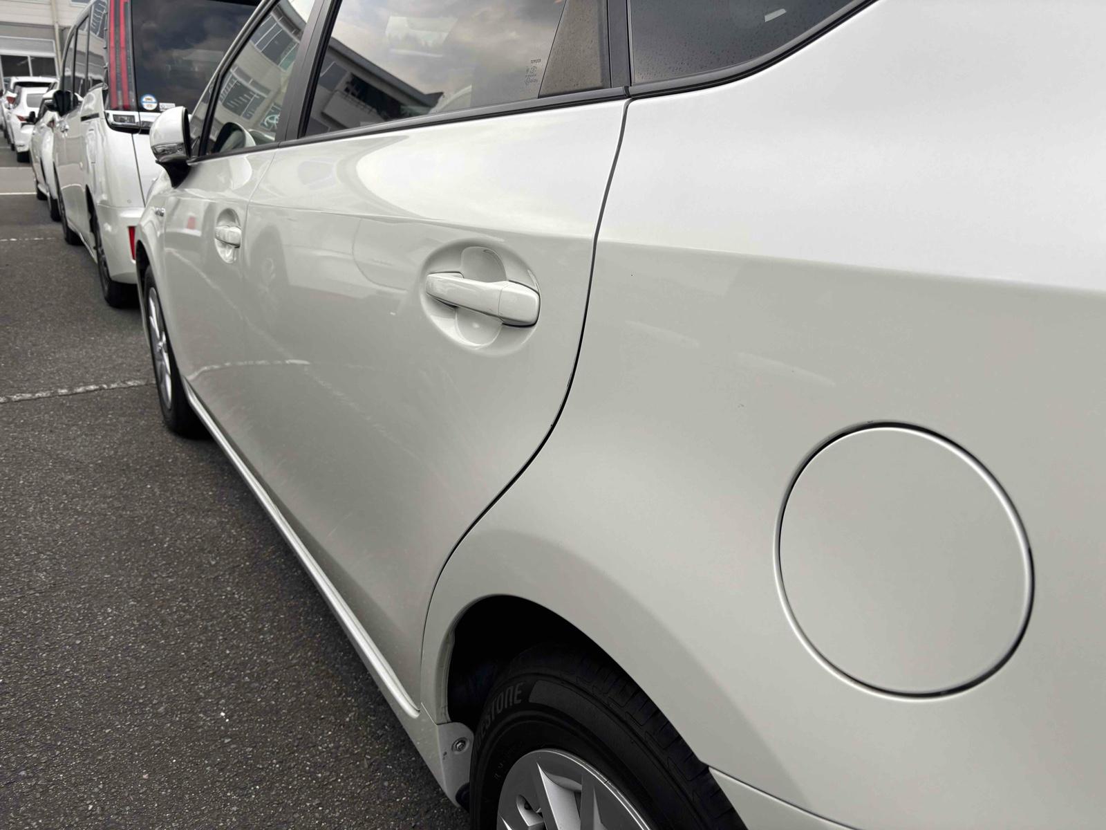 Toyota Prius ALPHA S