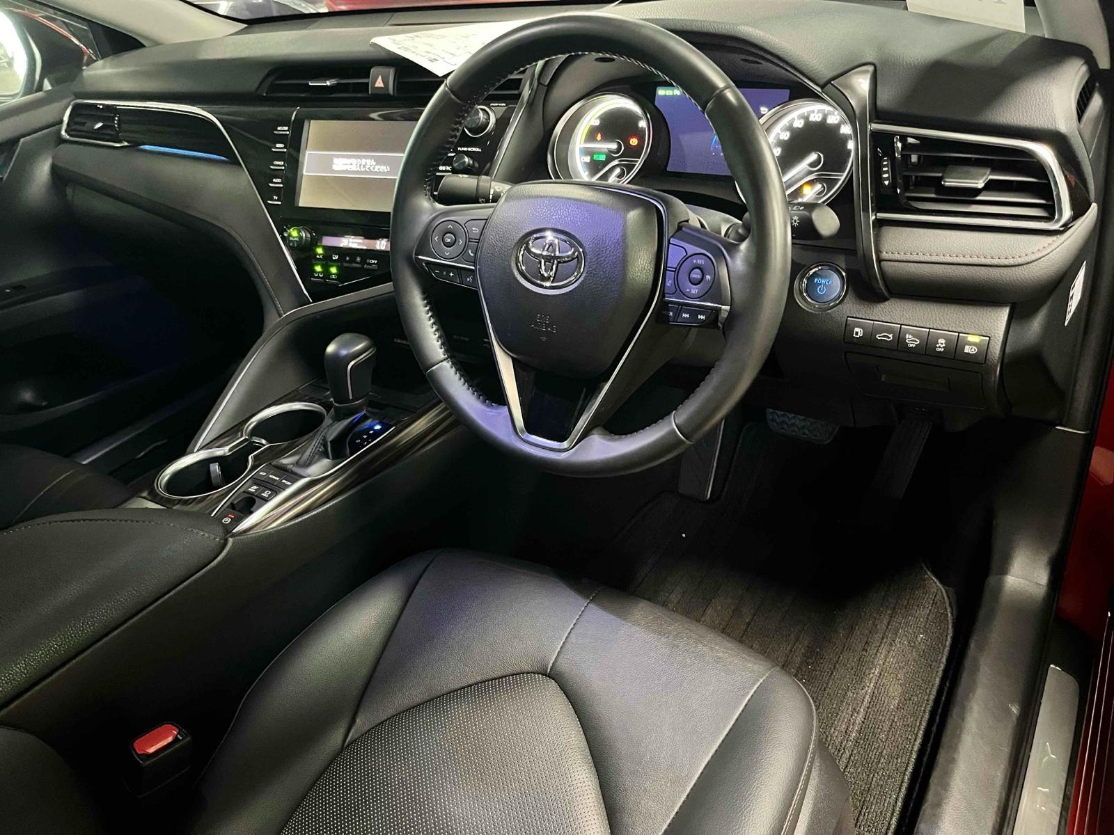 Toyota Camry G LEATHER PACKAGE