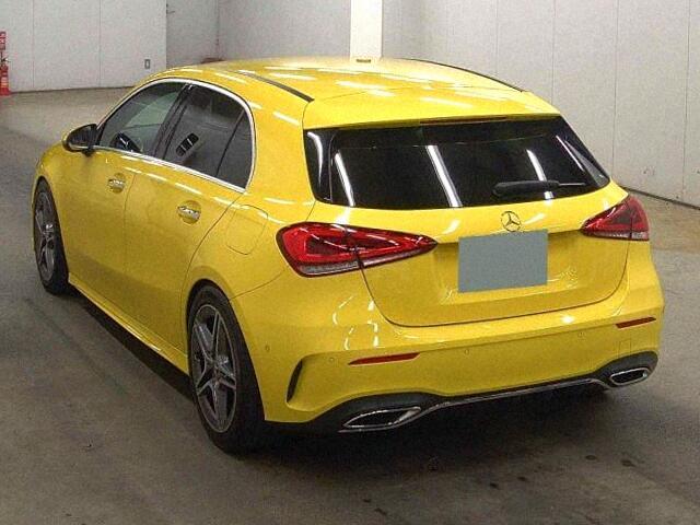 Mercedes-Benz A-class A200D AMG LINE