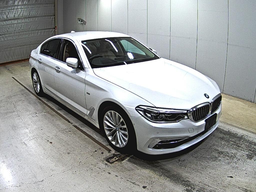 BMW 5 Series 523d Luxury