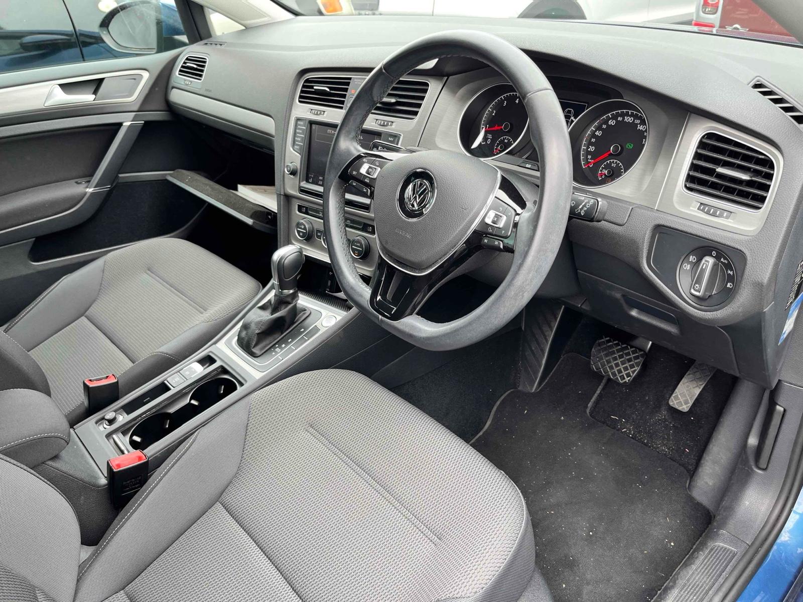 Volkswagen Golf TSI COMFORT LINE