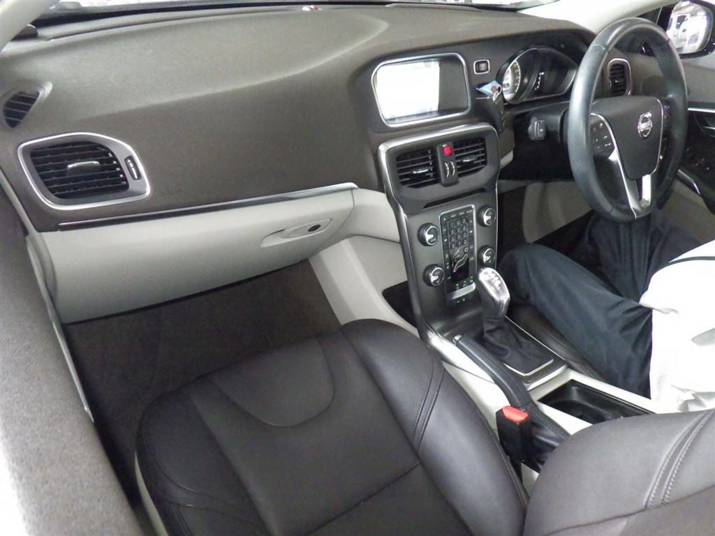 Volvo V40 T4 SE