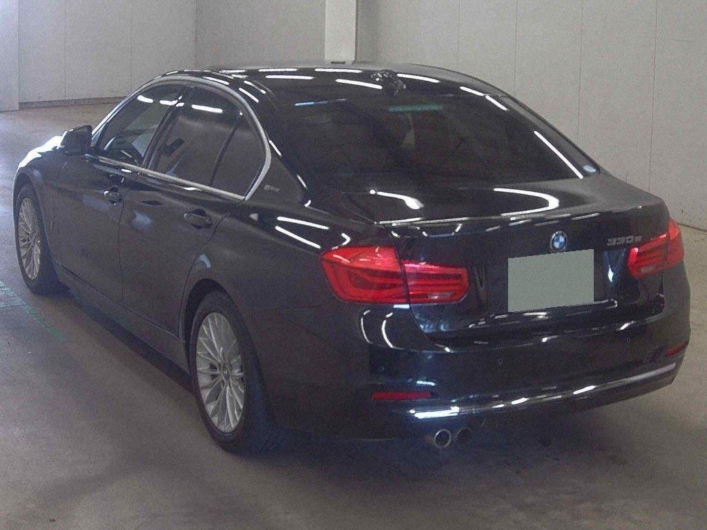 BMW 330 E LUCURY I-PERFORMANCE