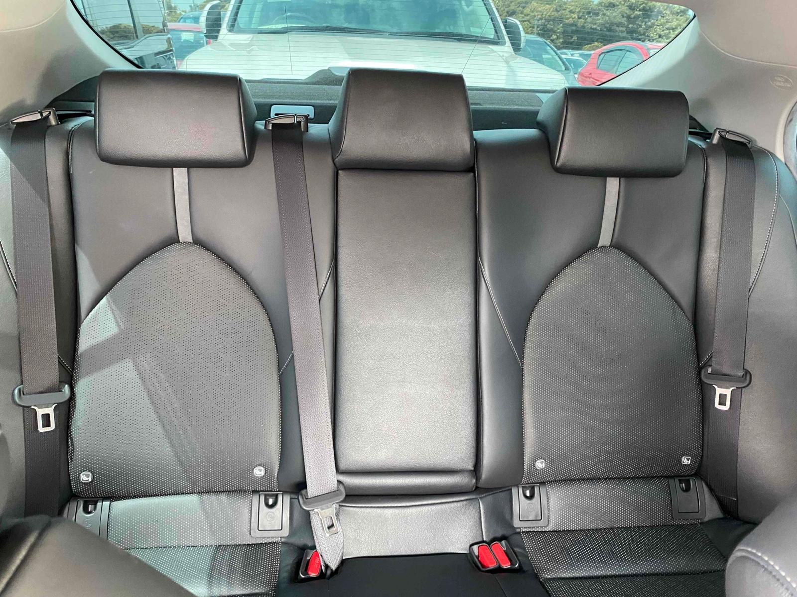 Toyota Camry WS LEATHER PACKAGE