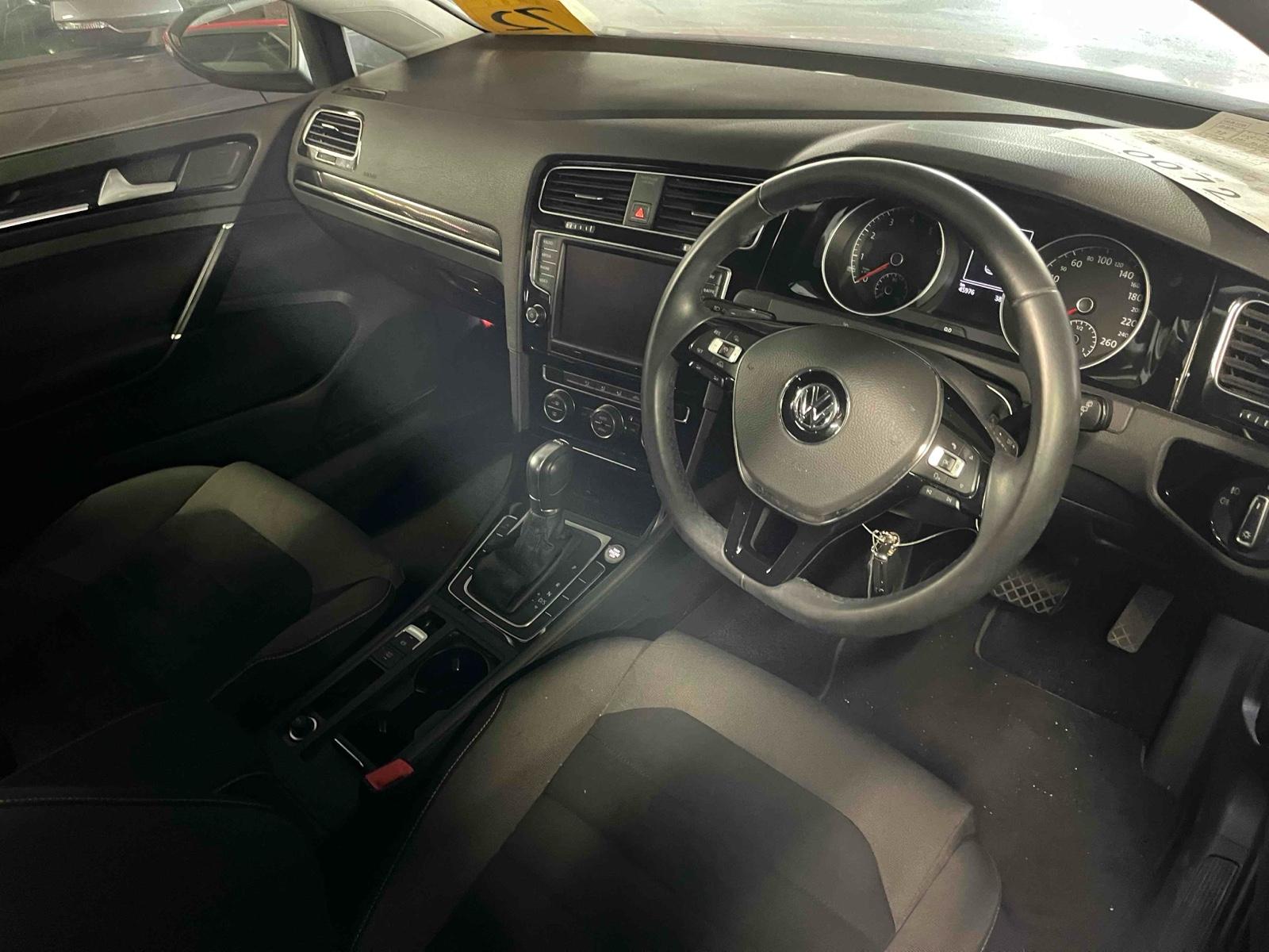 Volkswagen Golf TSI HIGH LINE BMT