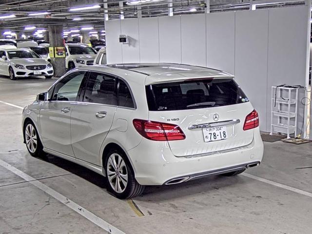 Mercedes-Benz B Class 4