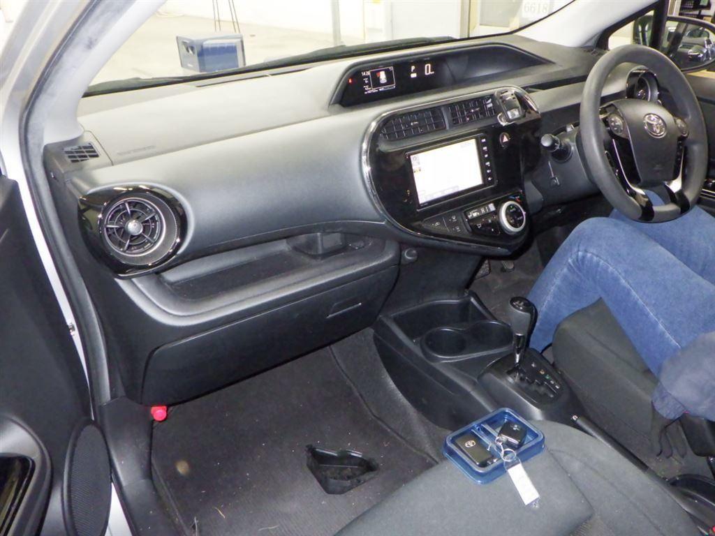 Toyota Aqua S STYLE BLACK