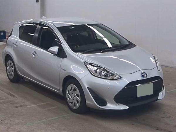 Toyota Aqua S STYLE BLACK