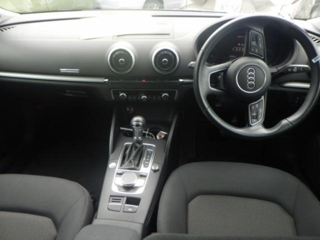 Audi A3 ｽﾎﾟｰﾂﾊﾞｯｸ30TFSI