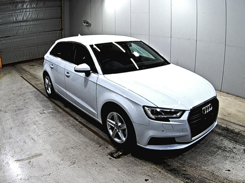 Audi A3 ｽﾎﾟｰﾂﾊﾞｯｸ30TFSI