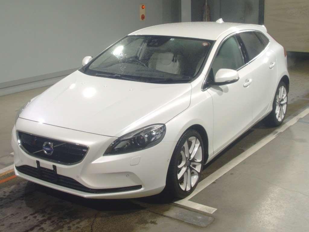 Volvo V40 T4