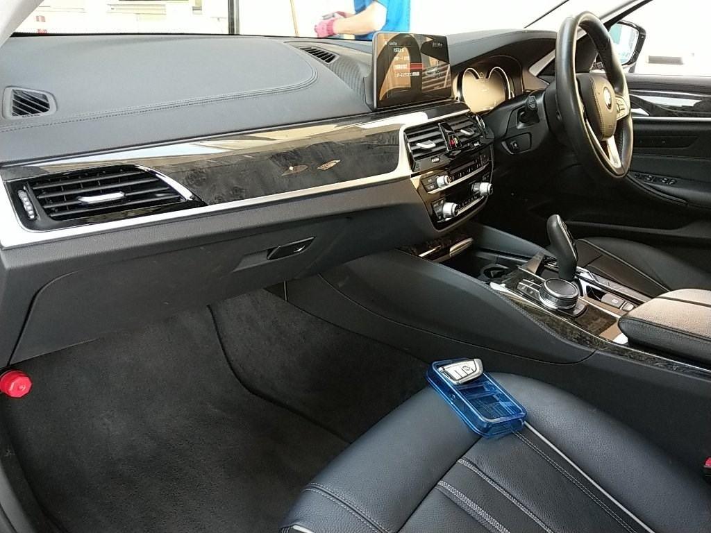 BMW 530 E RUG JIIPAF