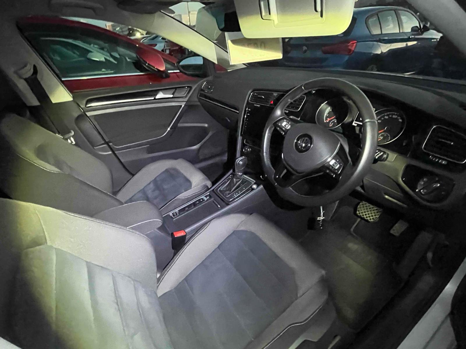 Volkswagen Golf TSI HIGH LINE