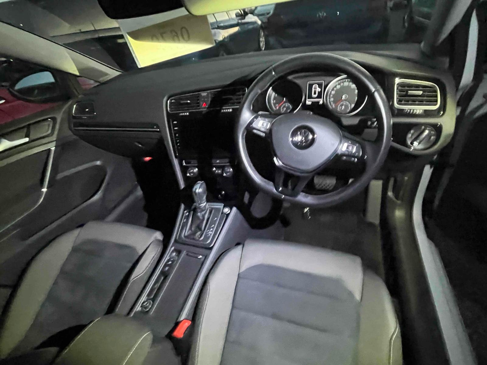Volkswagen Golf TSI HIGH LINE