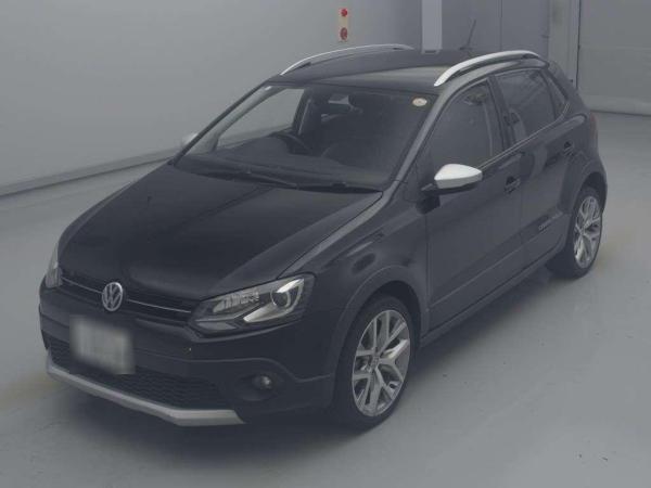 Volkswagen Polo クロスポロ
